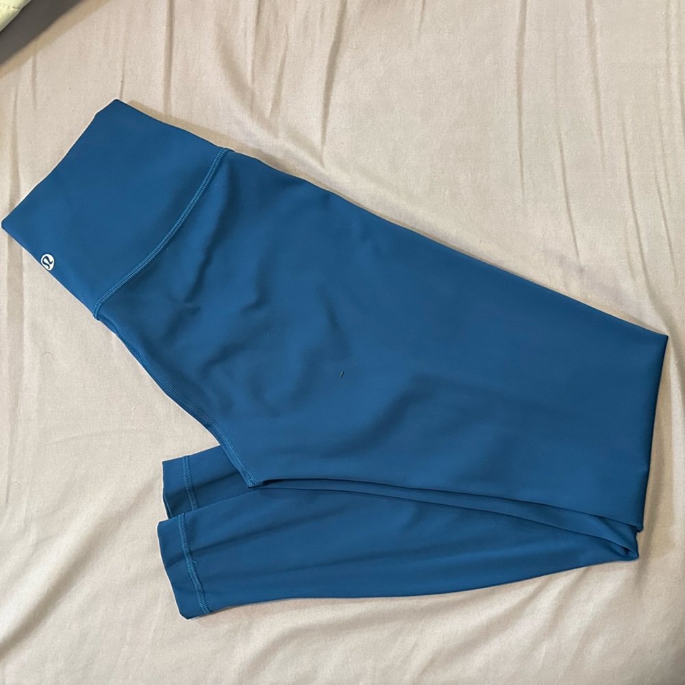 Lululemon Wunder Under High-Rise Tight 28" *Full-On Luxtreme Size 6